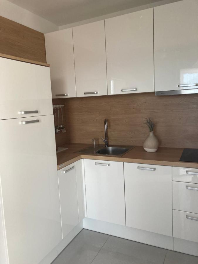 Apartman Hmelina Vrsi Buitenkant foto