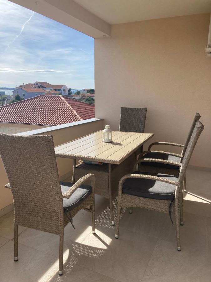 Apartman Hmelina Vrsi Buitenkant foto