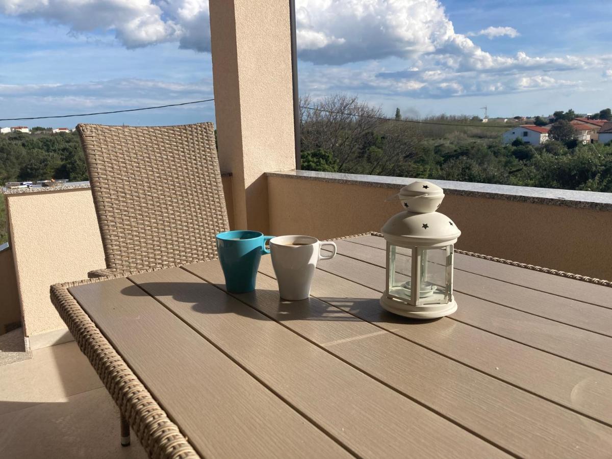 Apartman Hmelina Vrsi Buitenkant foto