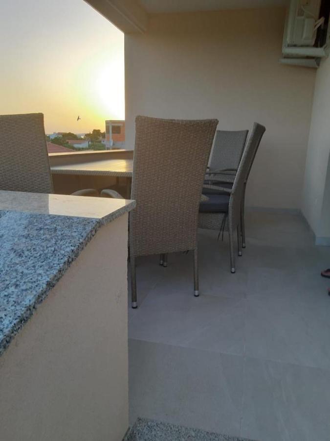 Apartman Hmelina Vrsi Buitenkant foto