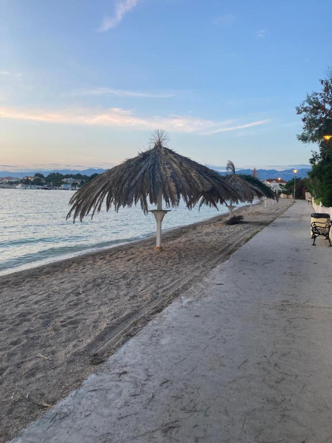 Apartman Hmelina Vrsi Buitenkant foto